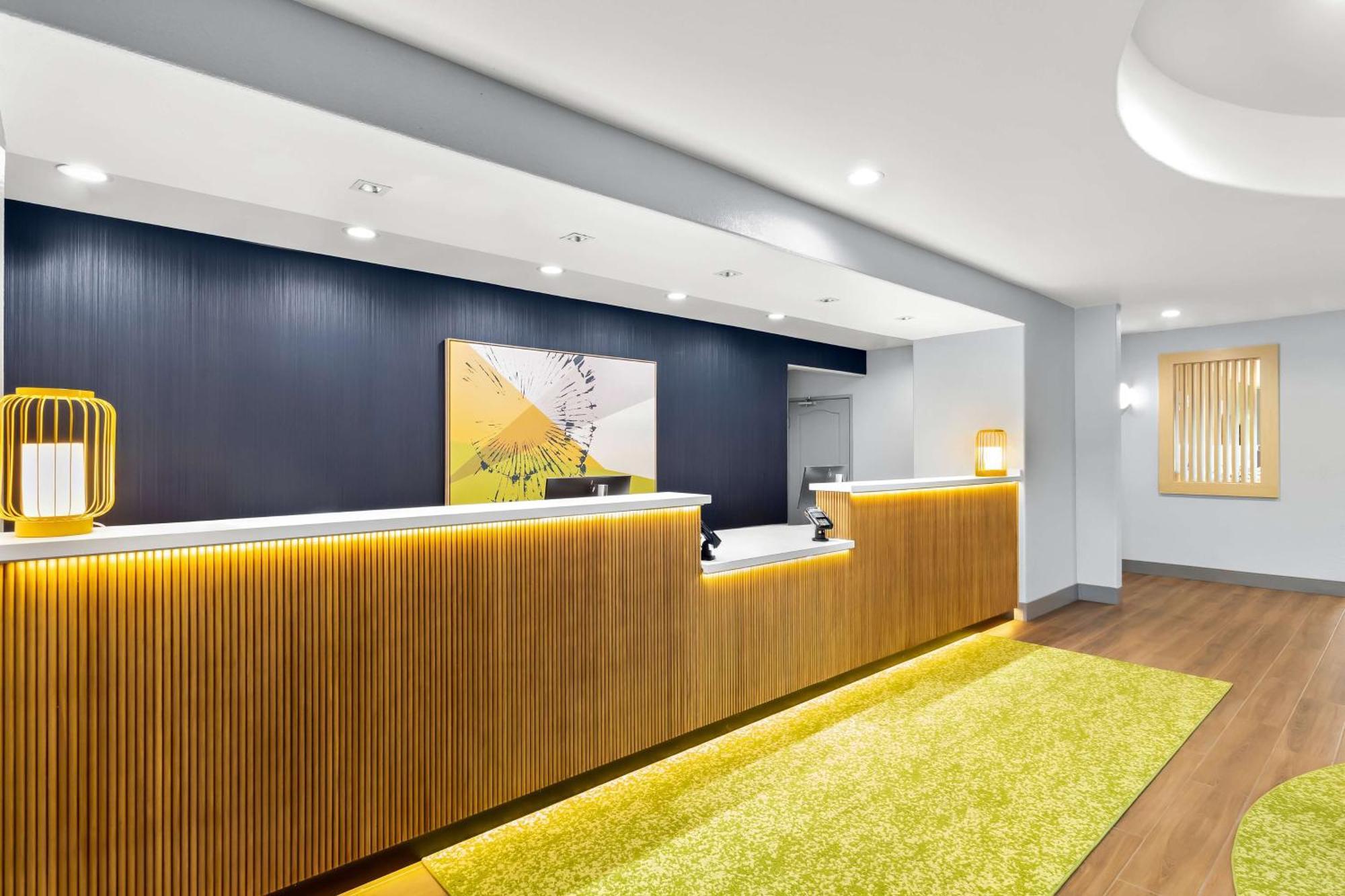Spark By Hilton Missouri City Exterior photo